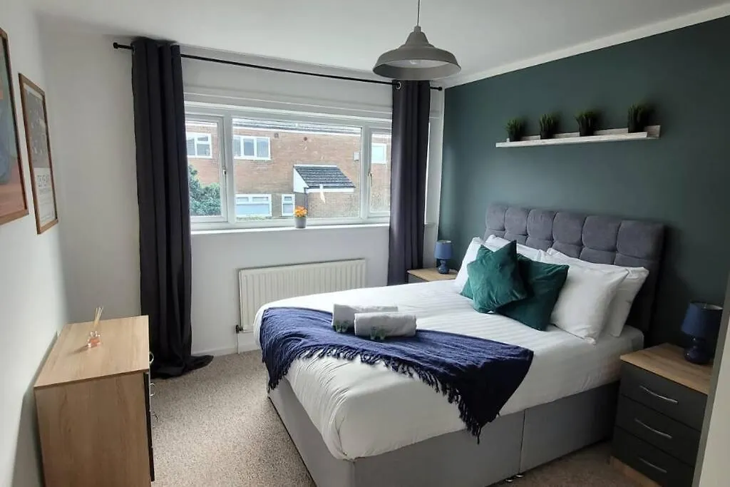 Modern 4 Bedroom House Lemington United Kingdom